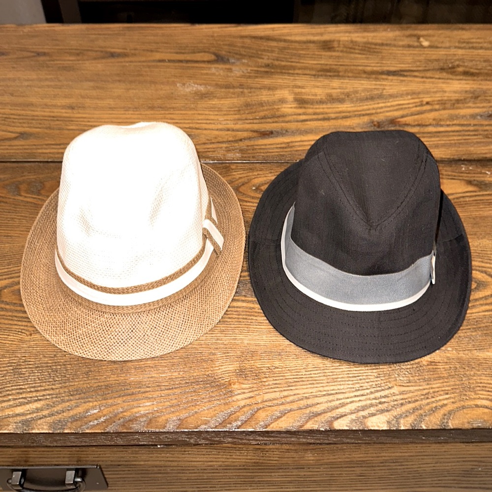 2 Men’s fedora hats: (1)Tan & White straw hat & (1) black gray cloth fedora hat